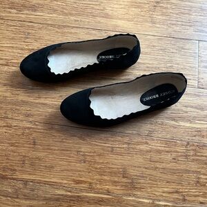 Audrey Brooke Black Suede Scalloped-edge Flats Size 7
